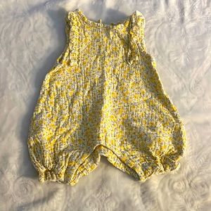 Infant 0-3 month onesie.